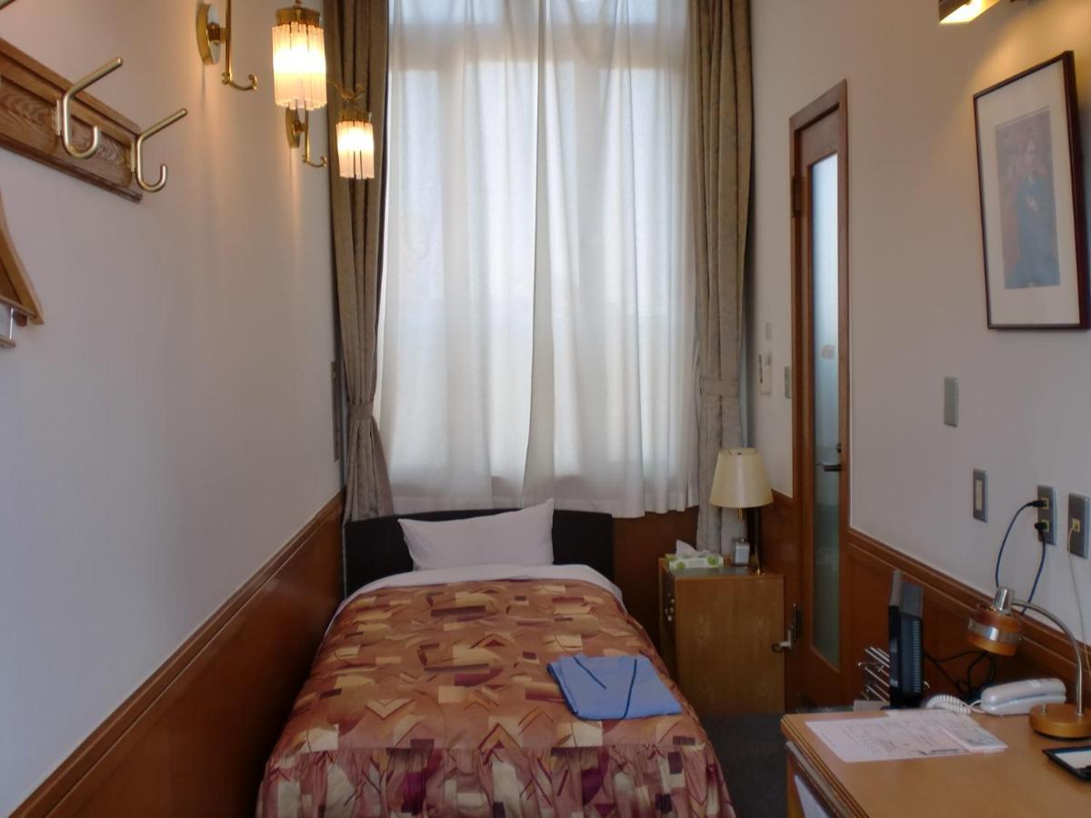 Business Crescent 3*